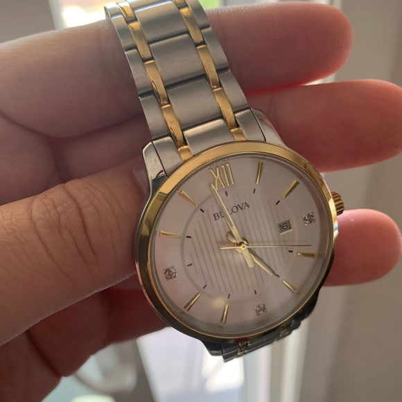 Men’s Diamond Accented Bulova Watch - Picture 4 of 4